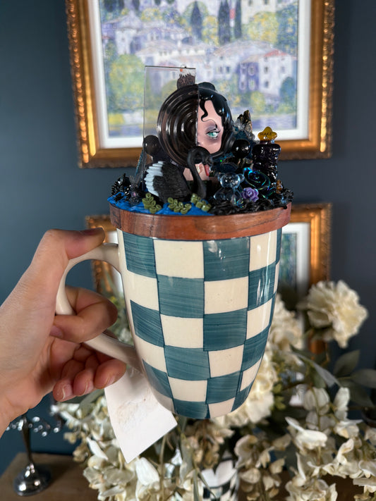 Midnight Gothic Dream Decoden Mug – Handcrafted Dark Fantasy Art Cup