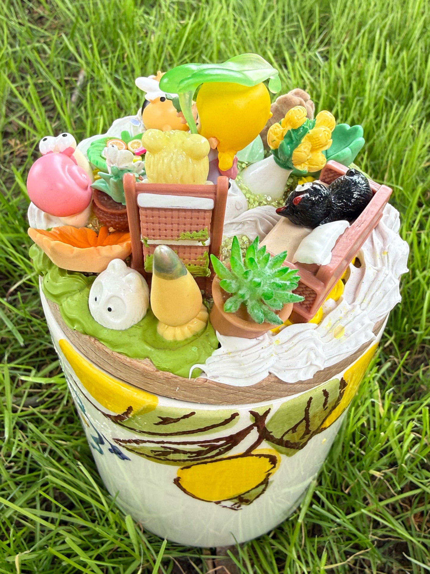 🌙💛 Moonlight Dream Decoden Container – Handmade Collectible 💛🌙