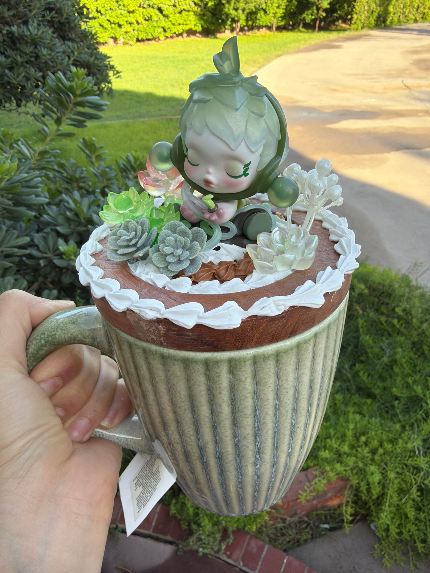 Succulent Garden Dream Decoden Mug – Handcrafted Nature Fantasy Cup
