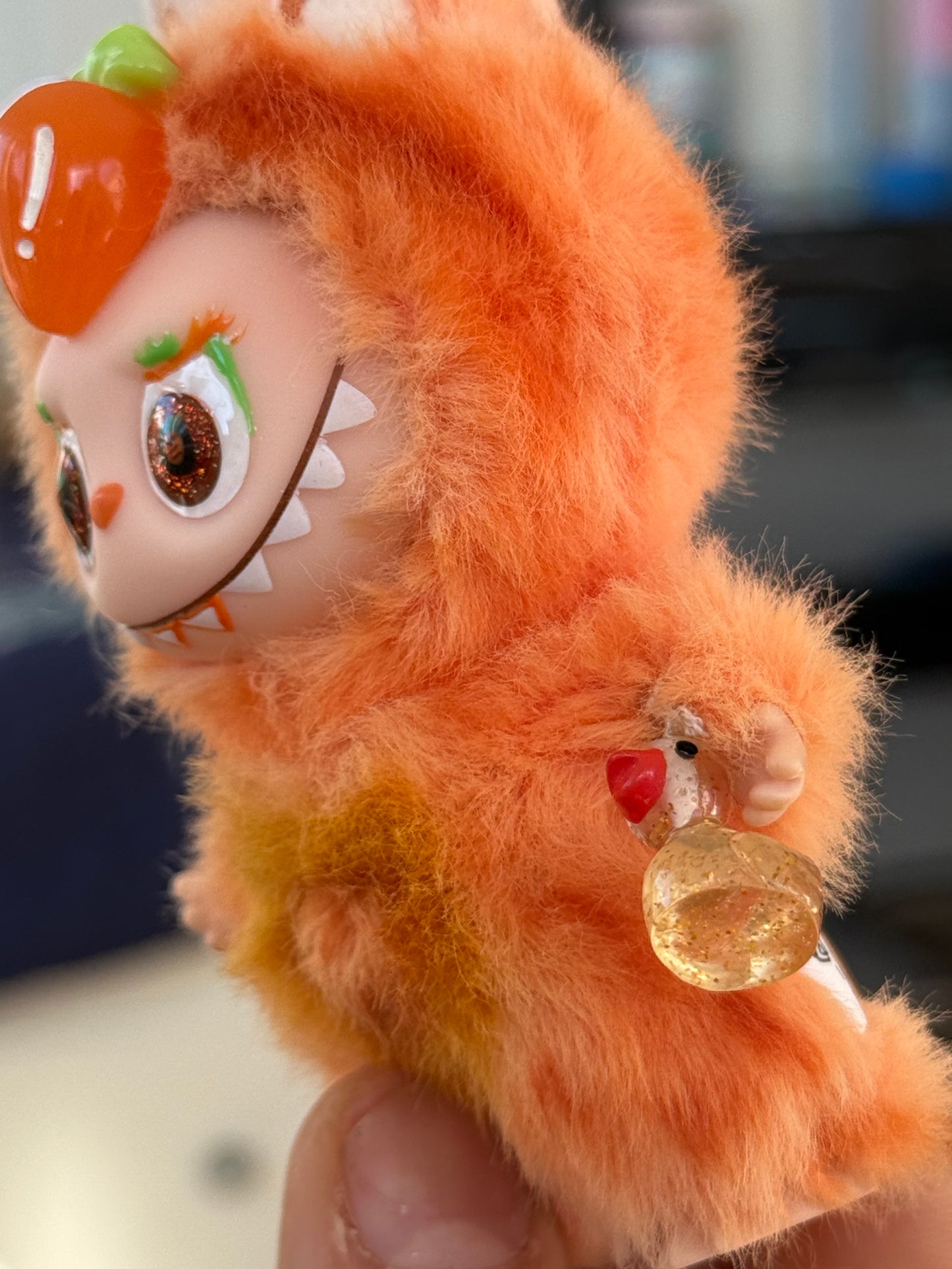 Carrot La Charm Bubu plush pendant