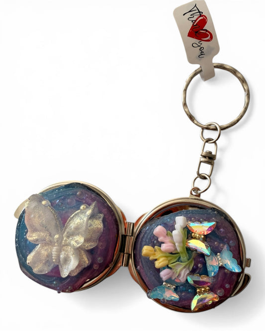 Handmade Decoden Locket Keychain – Custom Keepsake Edition Circle White Butterfly