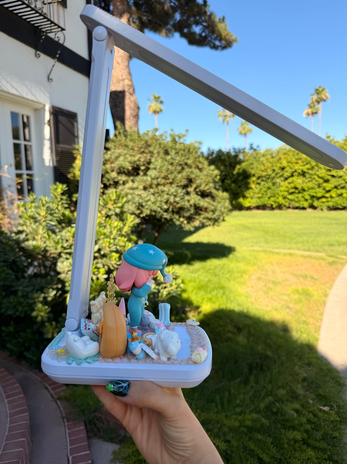 Spy Hand Crafted Kawaii Deco Art Desk Light