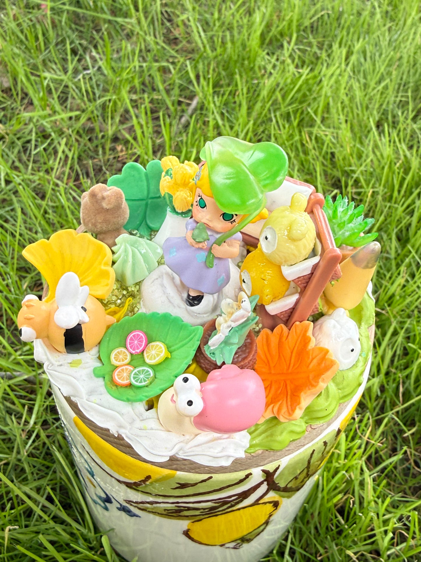 🌙💛 Moonlight Dream Decoden Container – Handmade Collectible 💛🌙