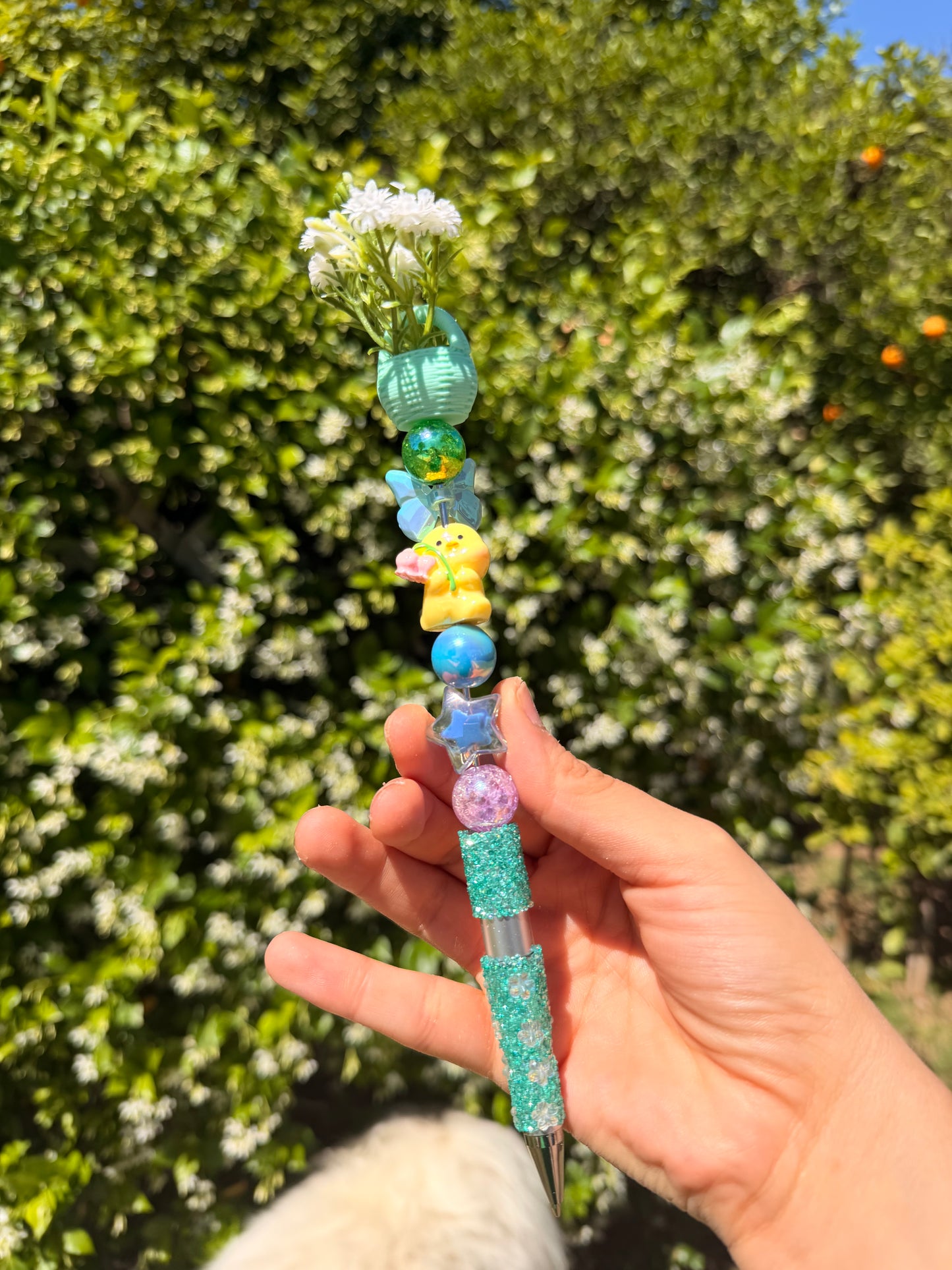 Beaded flower Basket Pen